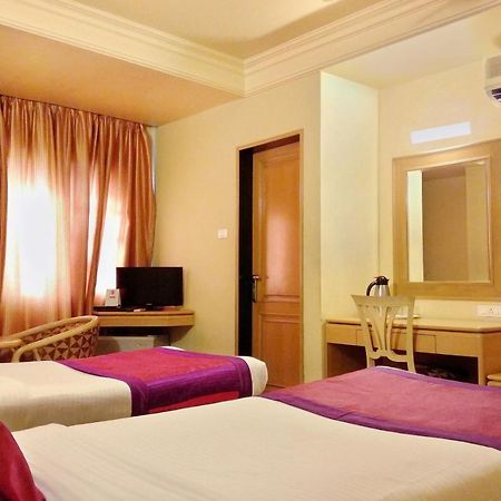 Capital O 333 Hotel Crystal Homes Bangalore Eksteriør billede